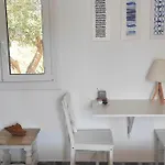 Ferienhaus White In Olive Trees And Seaview To Panagia Almiropótamos