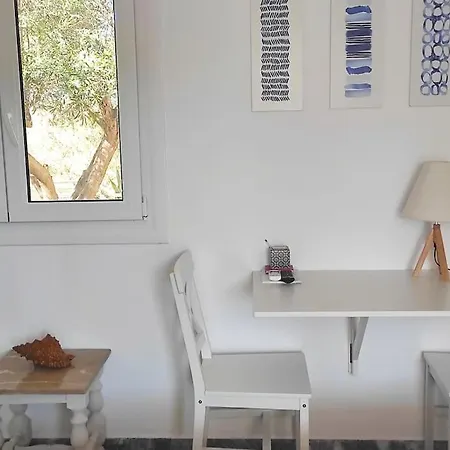 بيت للعطل White In Olive Trees And Seaview To Panagia Almiropótamos