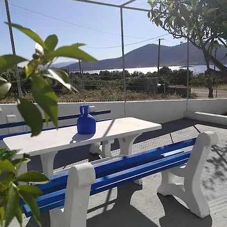 بيت للعطل White In Olive Trees And Seaview To Panagia *