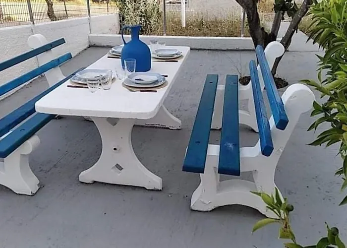 White In Olive Trees And Seaview To Panagia Holiday home *