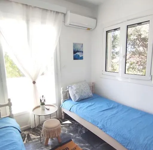 Holiday home White In Olive Trees And Seaview To Panagia *